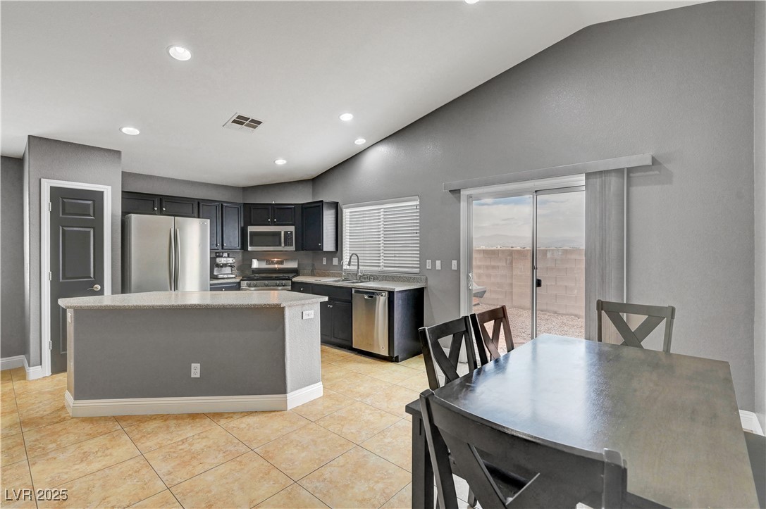 6390 Flathead Avenue, Las Vegas, Nevada image 14