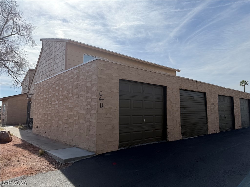 5188 Garden Lane B