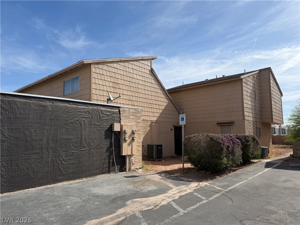5188 Garden Lane B