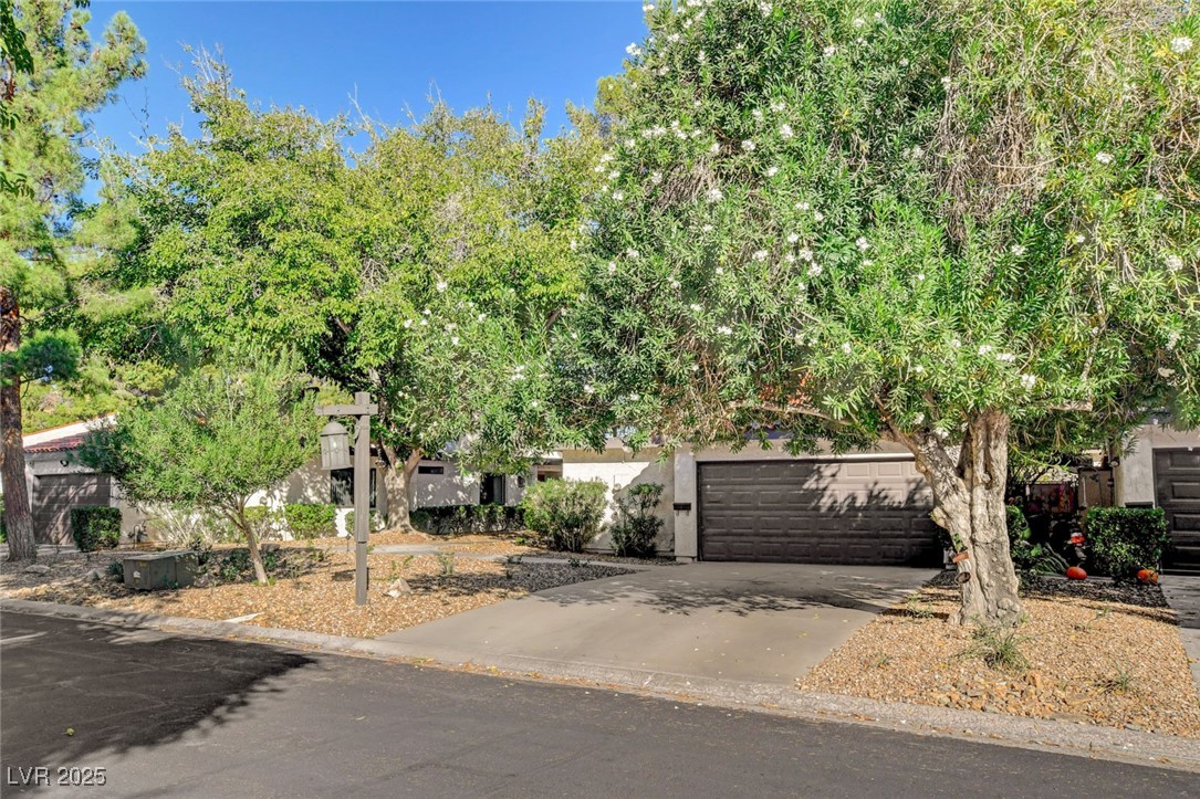 3448 Manzano Circle