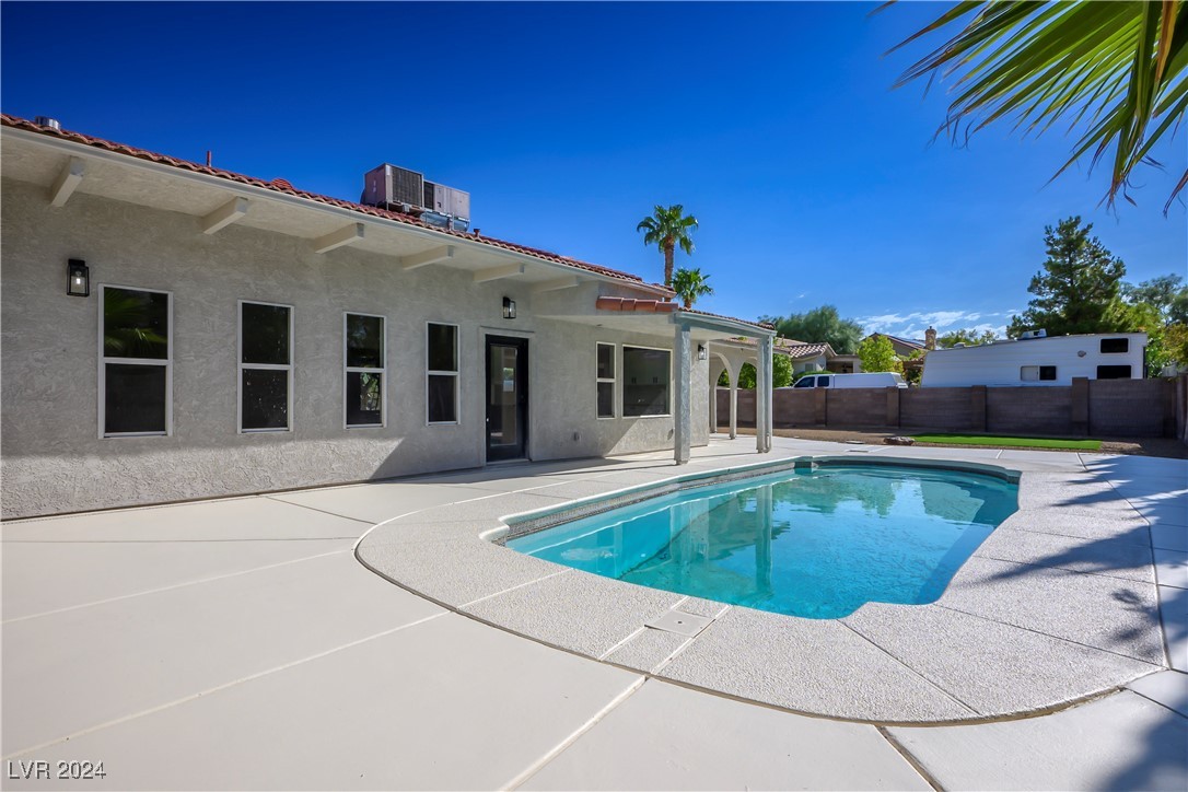 1571 Sundown Drive, Henderson, Nevada image 15