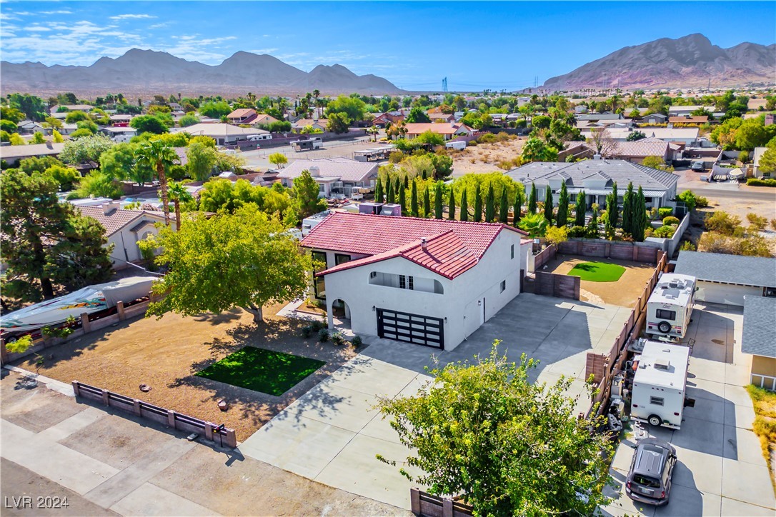 1571 Sundown Drive, Henderson, Nevada image 3