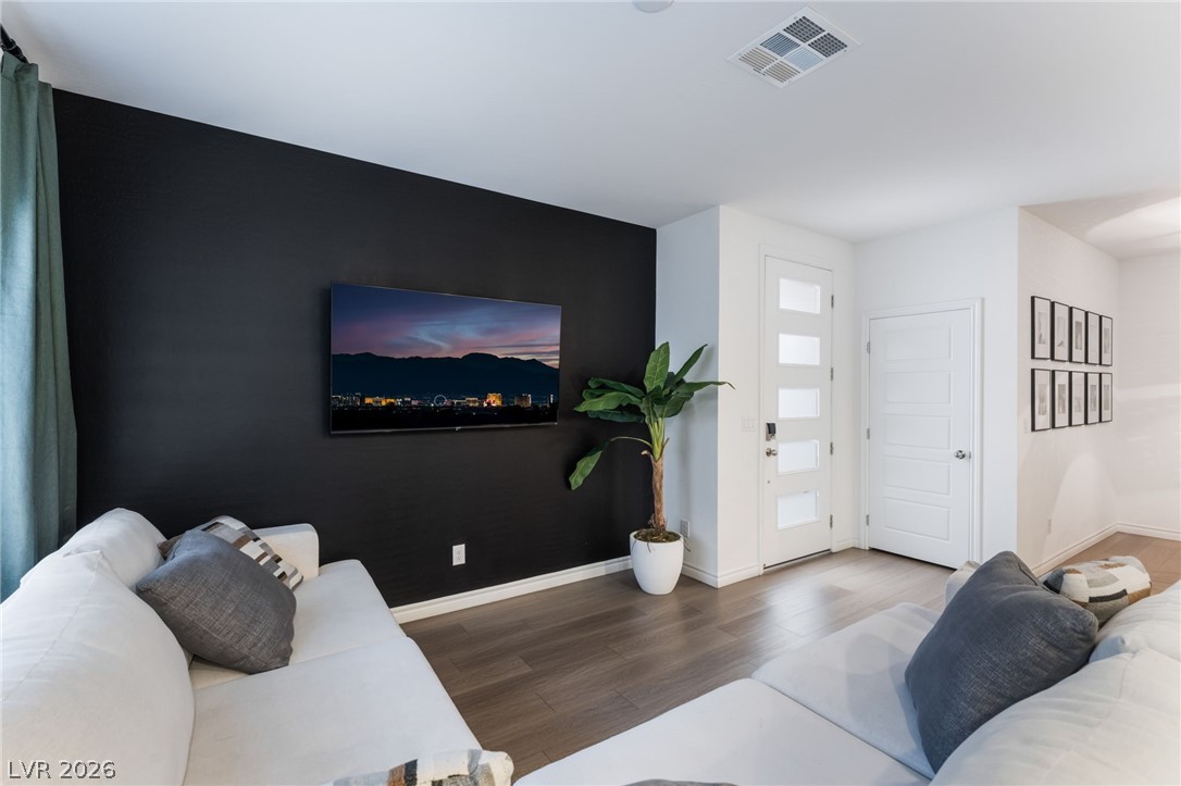 Properties 4 600 N Carriage Hill Drive 1138