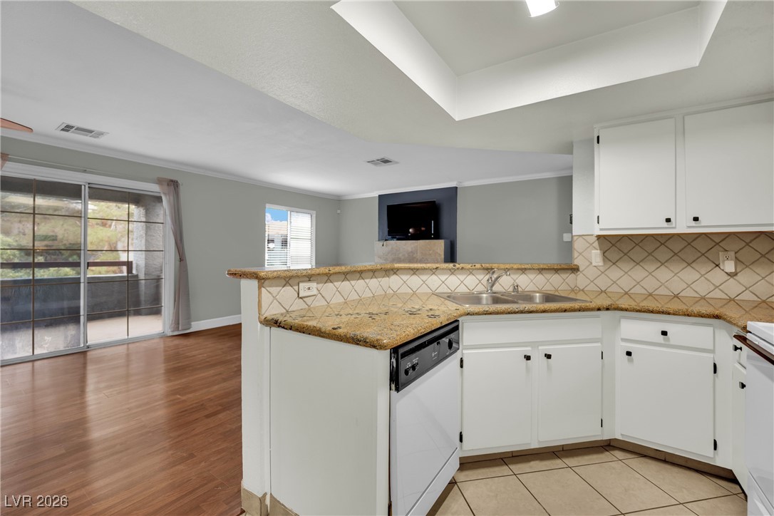 8600 W Charleston Boulevard 2064