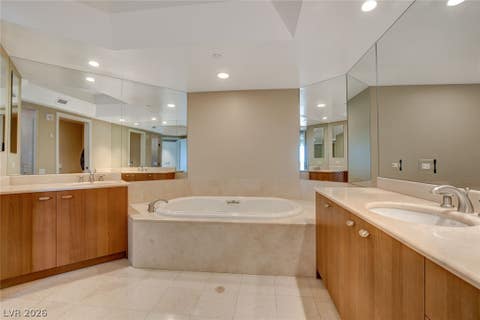 Tiny photo for 2777 Paradise Road #1805, Las Vegas, NV 89109 (MLS # 2767409)