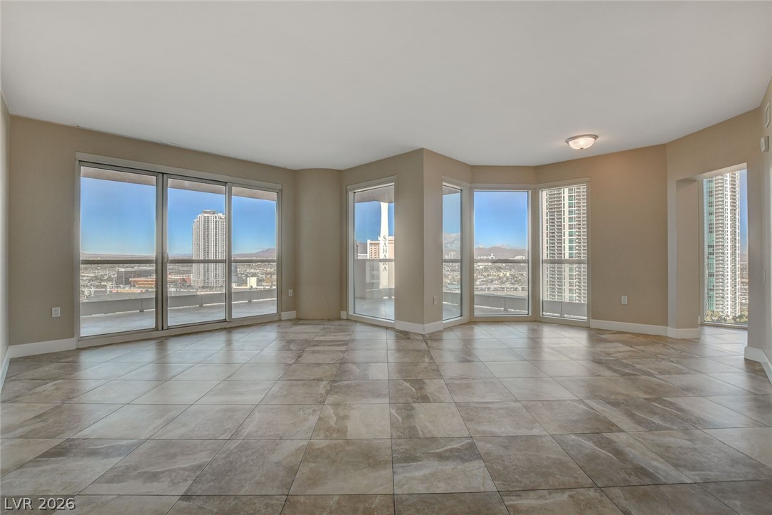 2777 Paradise Road 1805