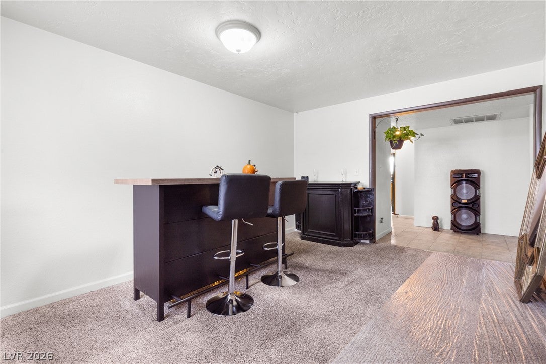 2144 Valley Drive