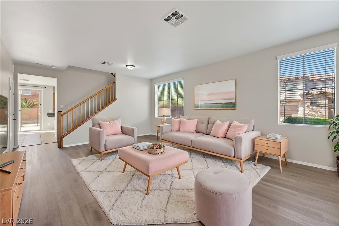 10527 Peach Creek Street