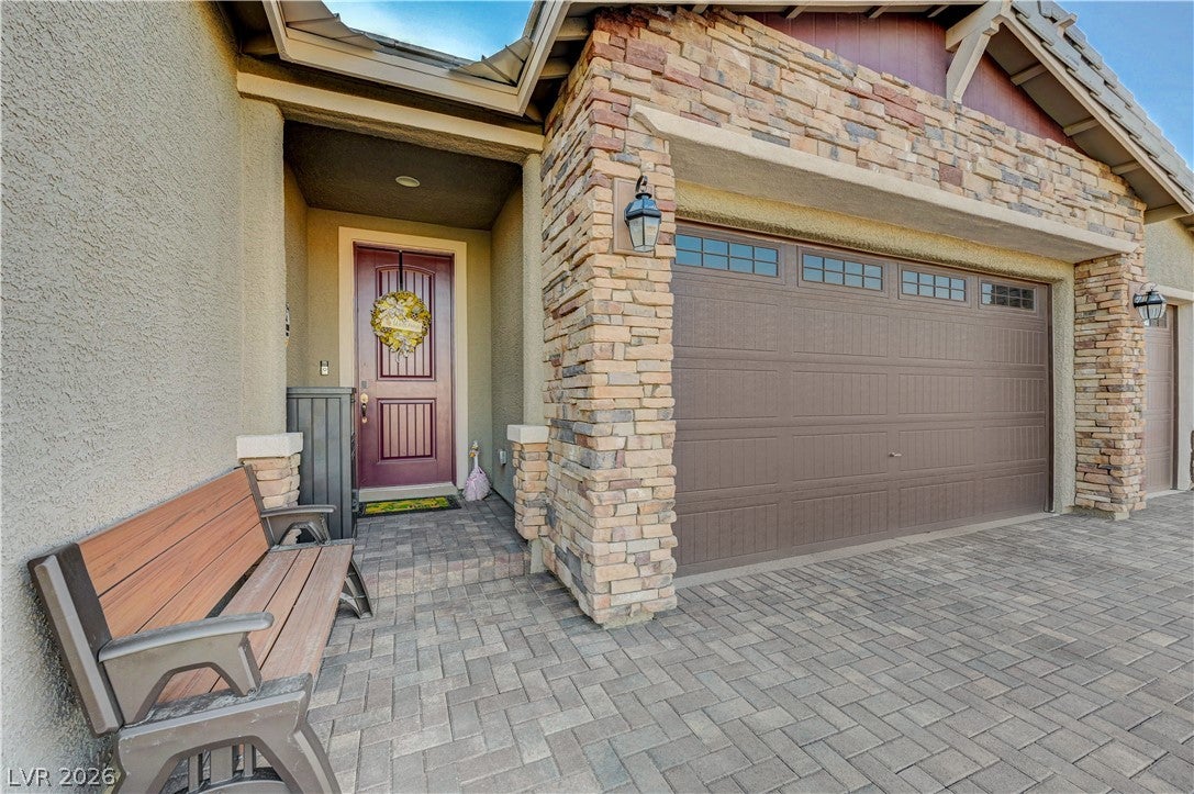 1332 Cattail Falls Street