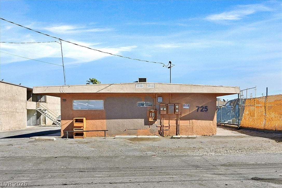 725 N 11th Street