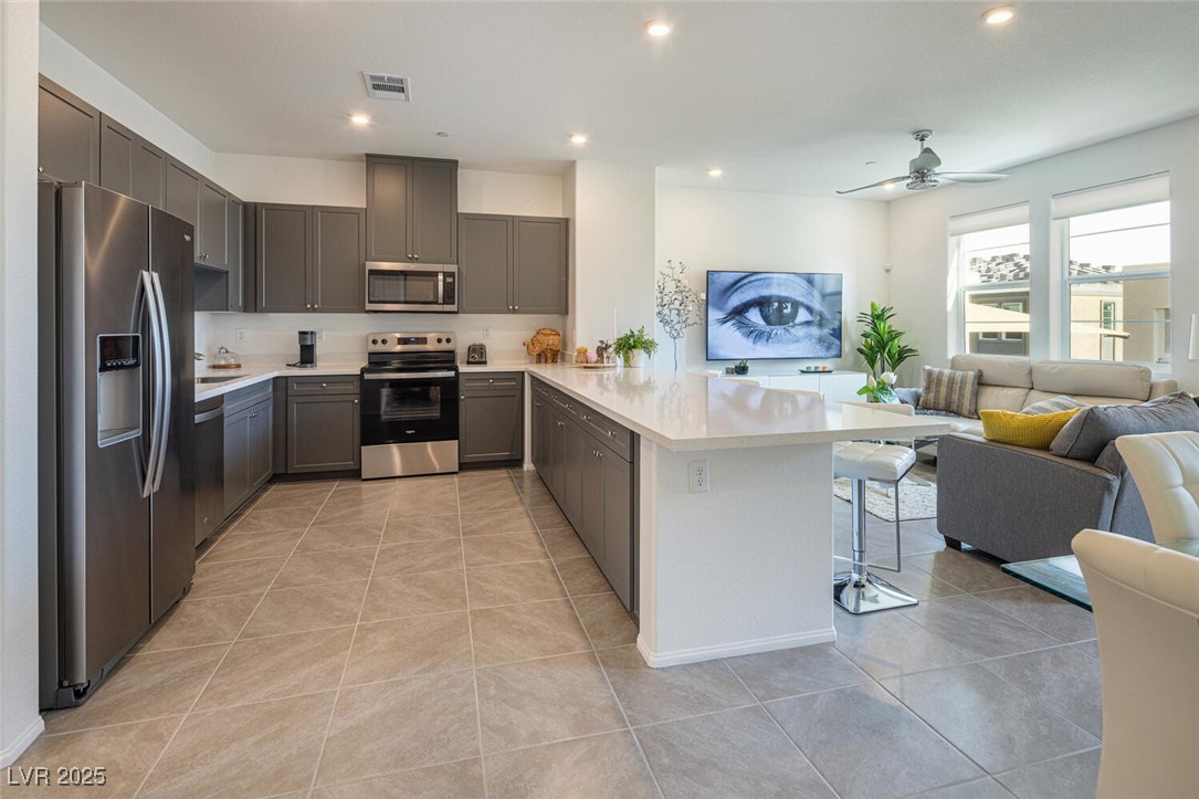 Las Vegas, Nevada 89148, United States, 4 Bedrooms Bedrooms, ,4 BathroomsBathrooms,Residential,Active,81042