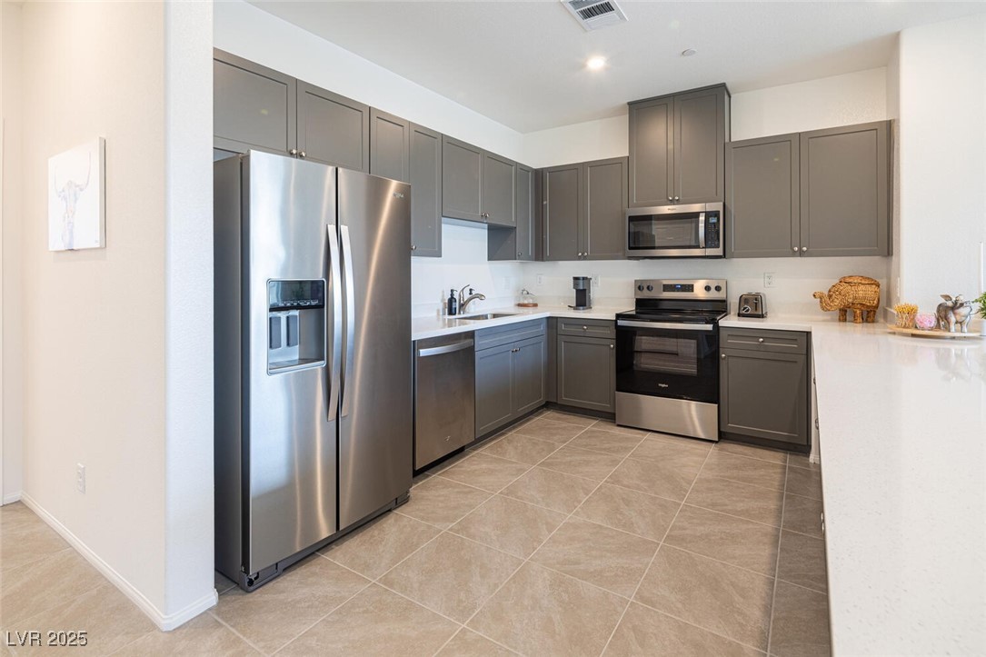 Las Vegas, Nevada 89148, United States, 4 Bedrooms Bedrooms, ,4 BathroomsBathrooms,Residential,Active,81042