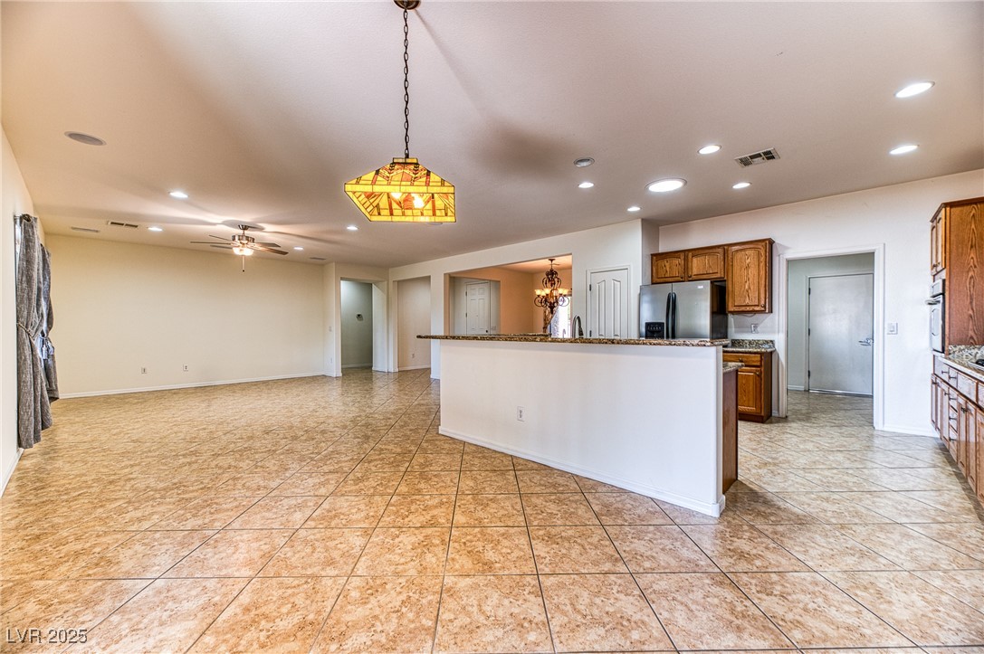 Henderson, Nevada 89052, United States, 2 Bedrooms Bedrooms, ,2 BathroomsBathrooms,Residential,Active,85970