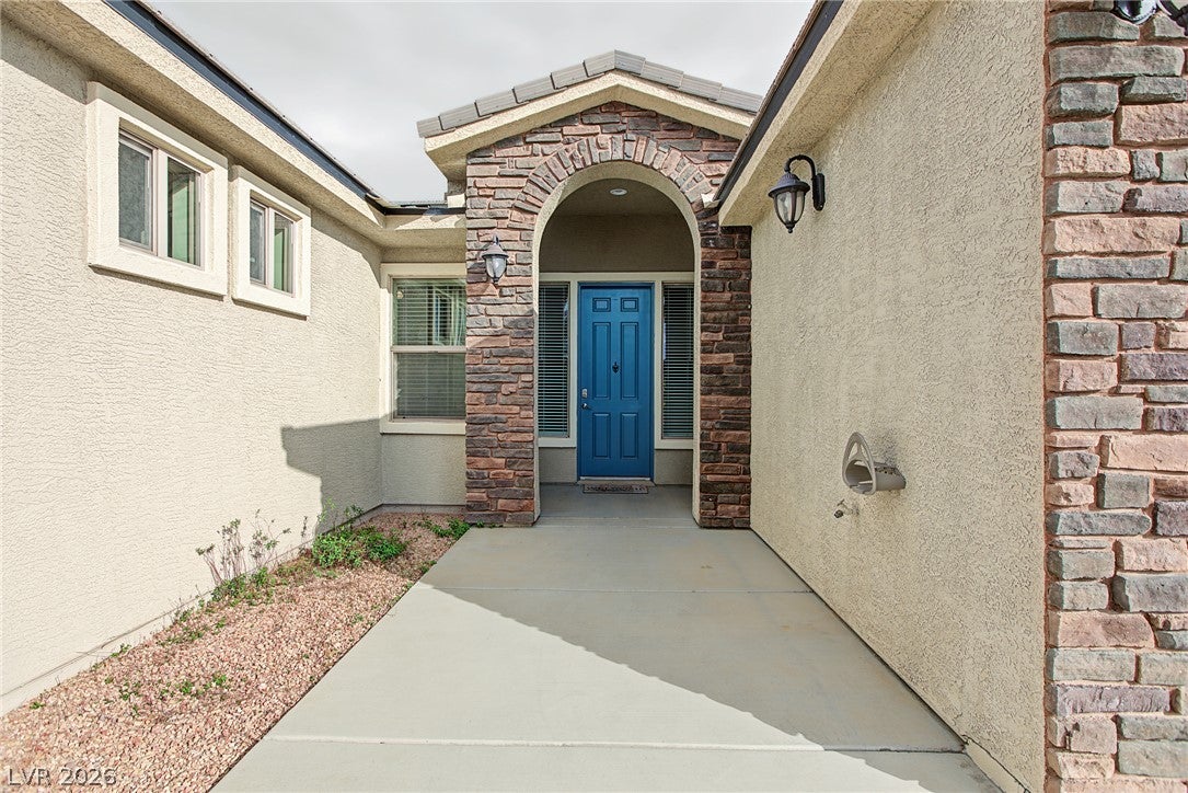 1532 Paintbrush Way