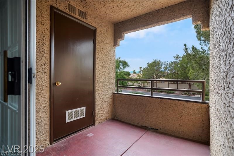 2200 S Fort Apache Road 2219