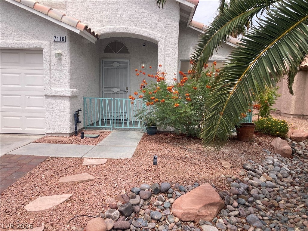7116 Golden Desert Avenue