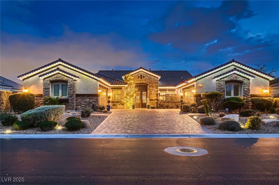 6373 Bridal Cave Avenue, Las Vegas, Nevada image 2