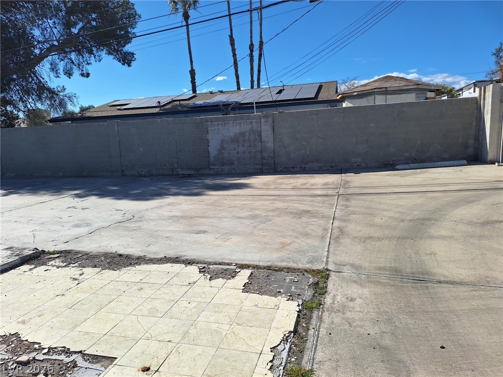 3187 S Eastern Avenue