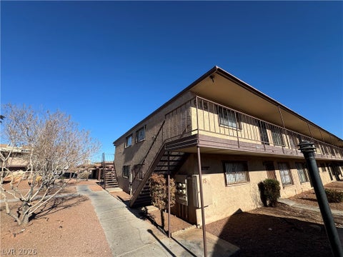 Homes For Rent - 615 S Royal Crest Circle #11<br/> Las Vegas, NV 89169