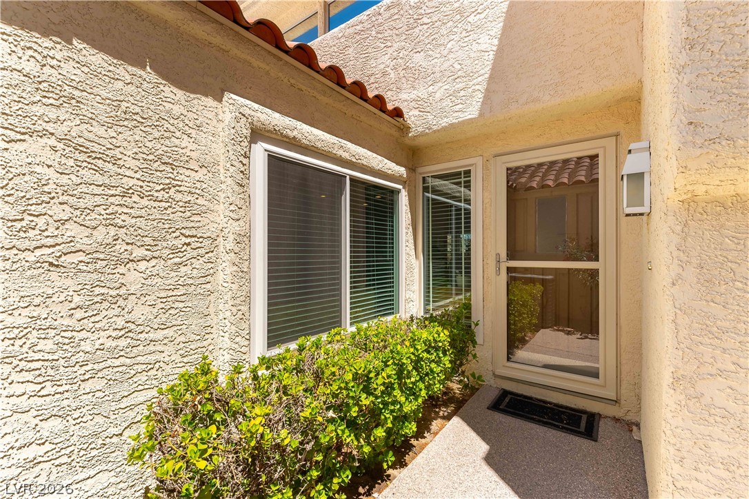 6956 Emerald Springs Lane