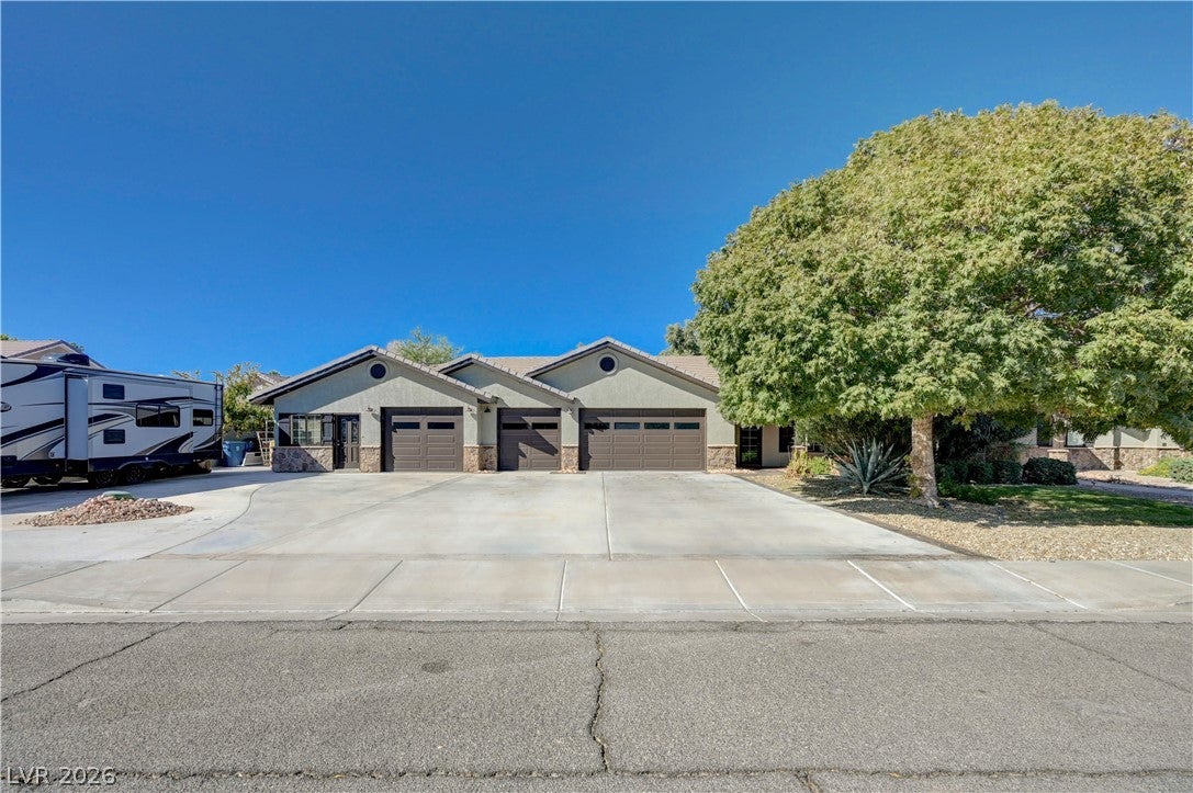 3746 Mahalo Circle