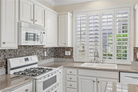 Tiny photo for 5110 Vincitor Street, Las Vegas, NV 89135 (MLS # 2796825)