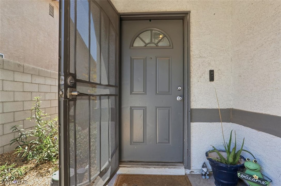 1625 E Keena Drive