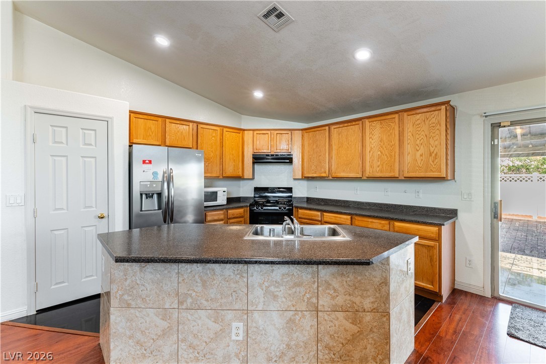 5740 Falling Sun Court