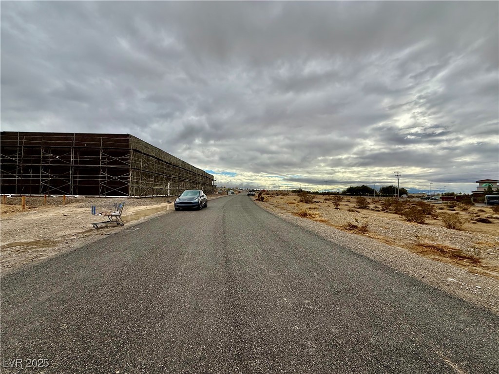 590 S Raindance Drive