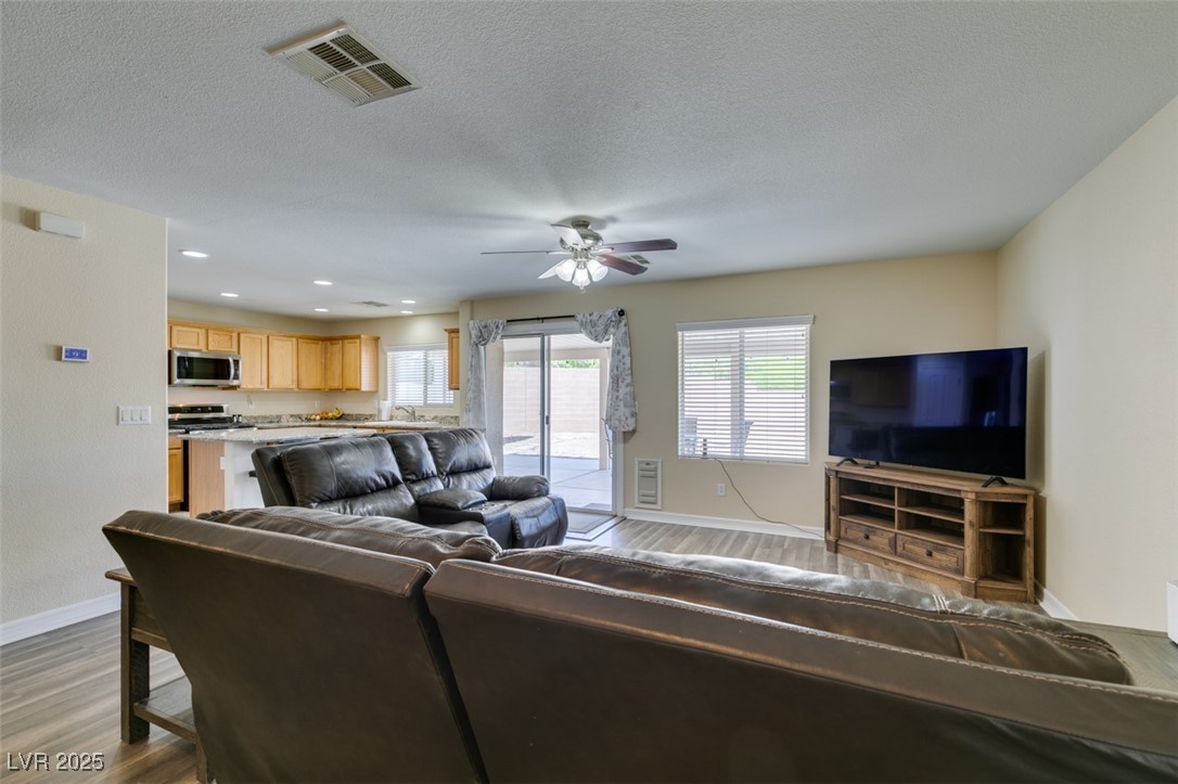 1061 Adams Run Court, Henderson, Nevada image 12