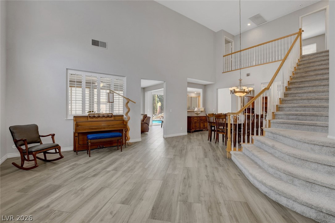 281 Queen Creek Circle