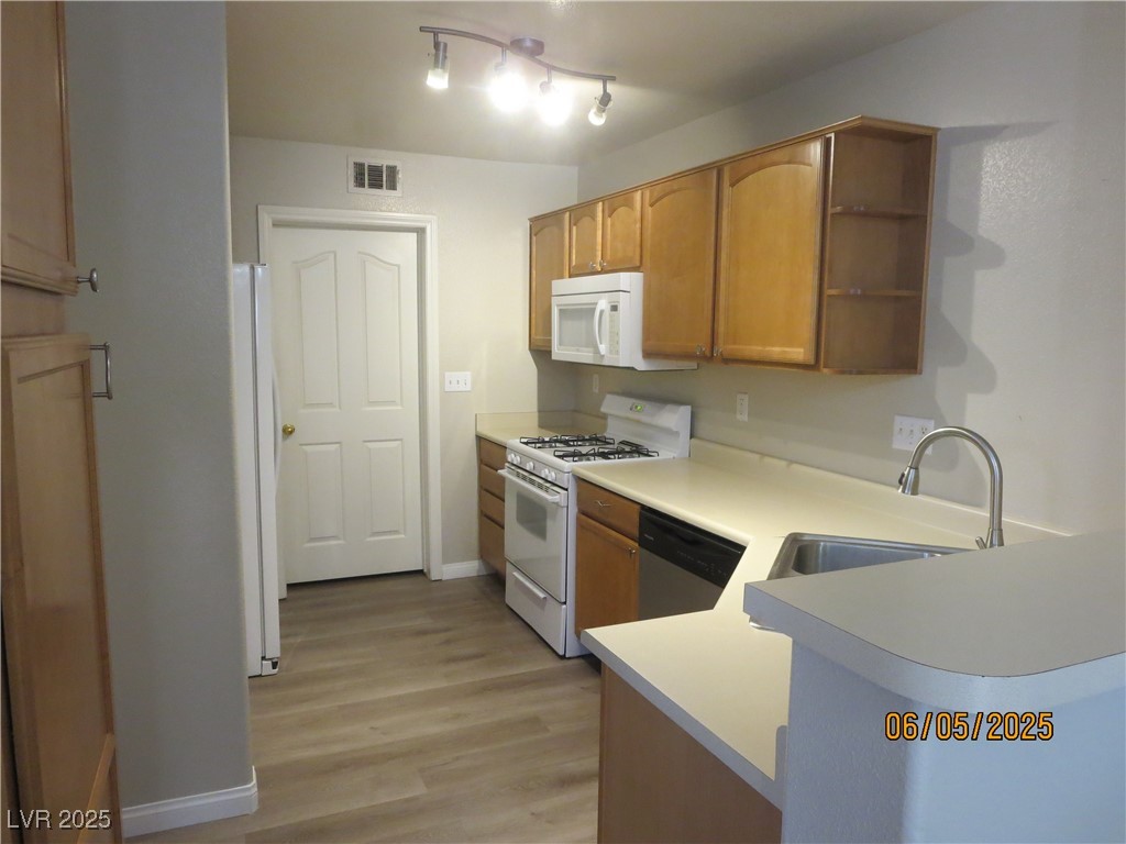 208 Genesee Point Street, Henderson, Nevada image 8