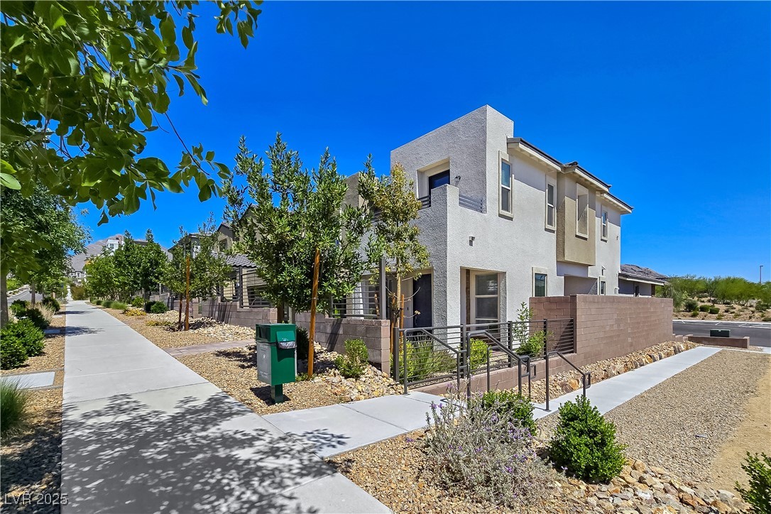 Properties 3 11739 Emerald Lake Avenue