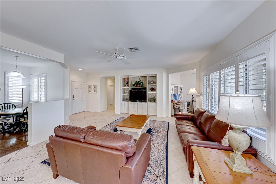 2313 Fox Hills Drive, Henderson, Nevada image 8