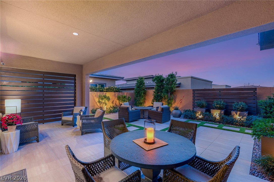 6652 Titanium Crest Street