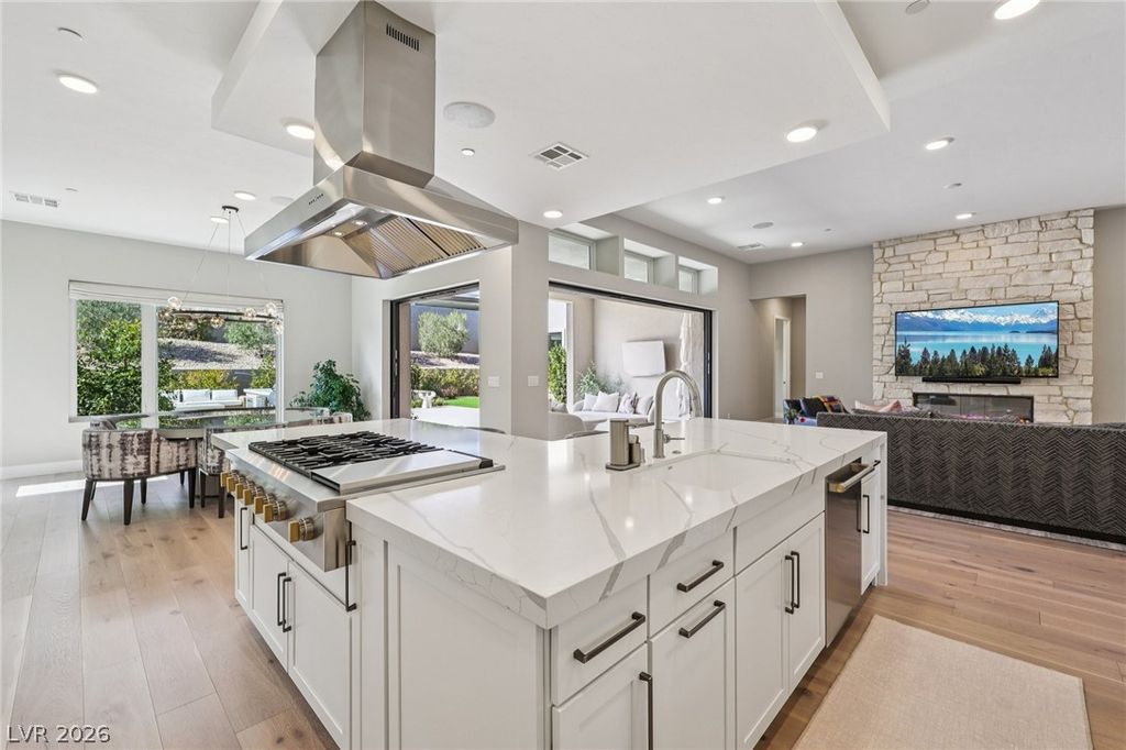 Photo of 461 Vista Sunset Avenue, Las Vegas, NV 89138 (MLS # 2763754)