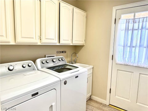 Tiny photo for 2975 Montessouri Street, Las Vegas, NV 89117 (MLS # 2789959)