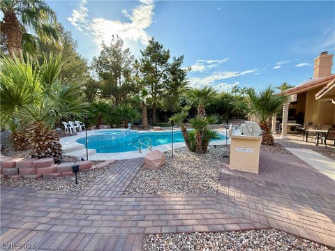 Tiny photo for 2975 Montessouri Street, Las Vegas, NV 89117 (MLS # 2789959)