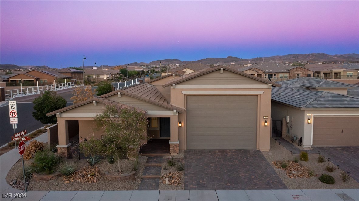 744 Dorsey Falls Street, Henderson, Nevada image 1