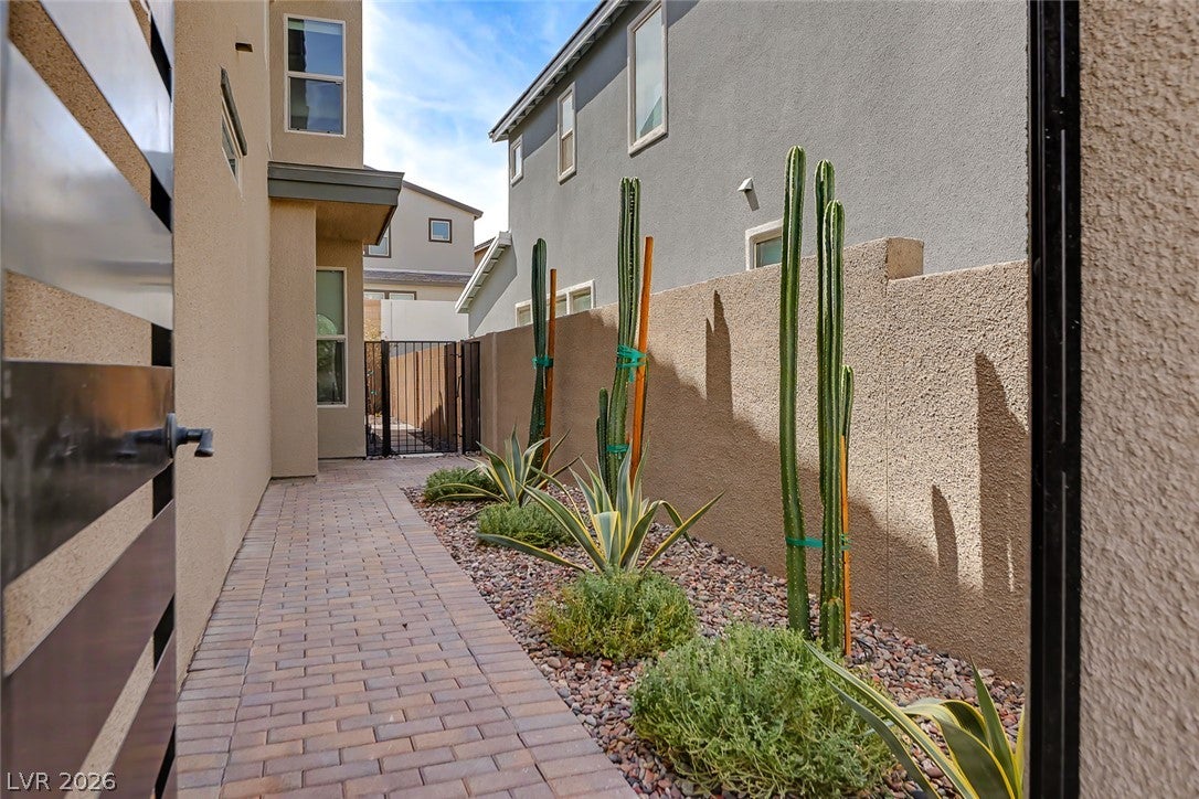 3259 Fountaintree Avenue
