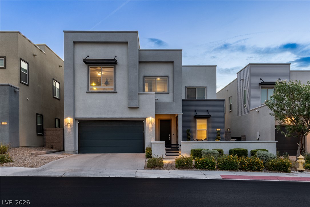 743 Glowing Horizon Street