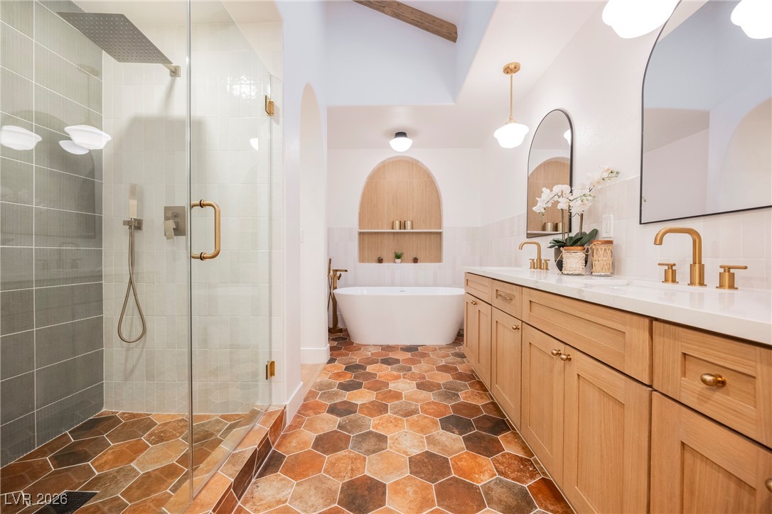 8200 Horseshoe Bend Lane