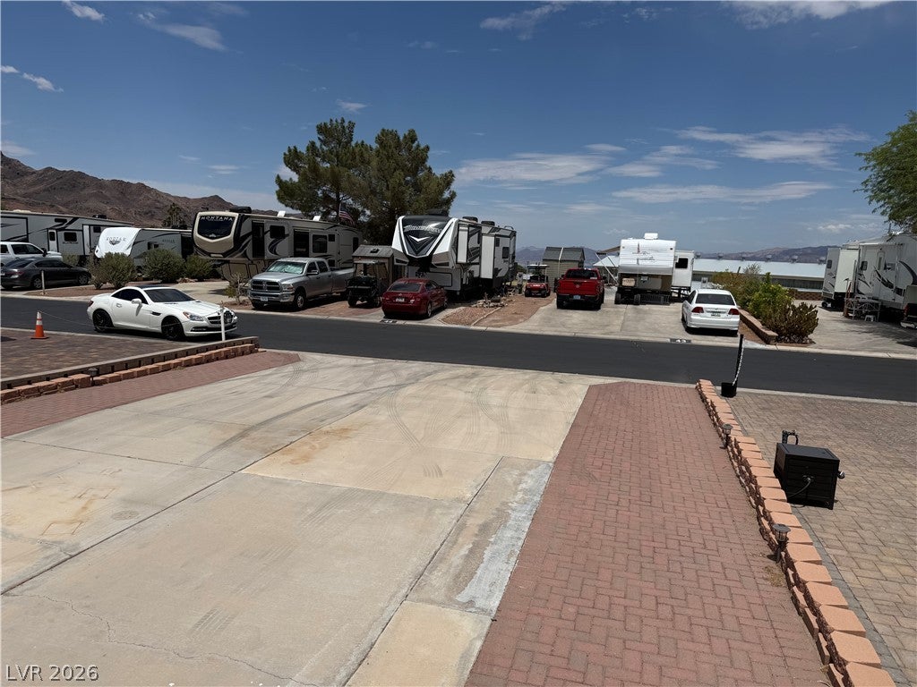 812 Pelican Way