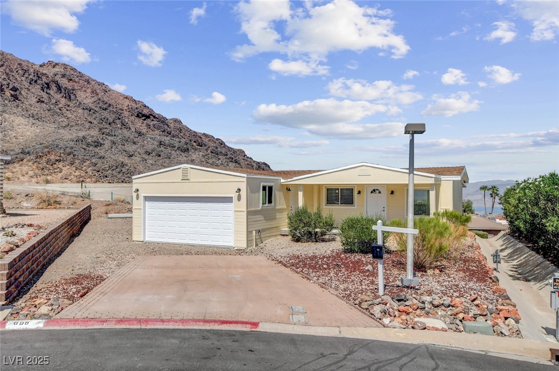 698 Mount Bona Way