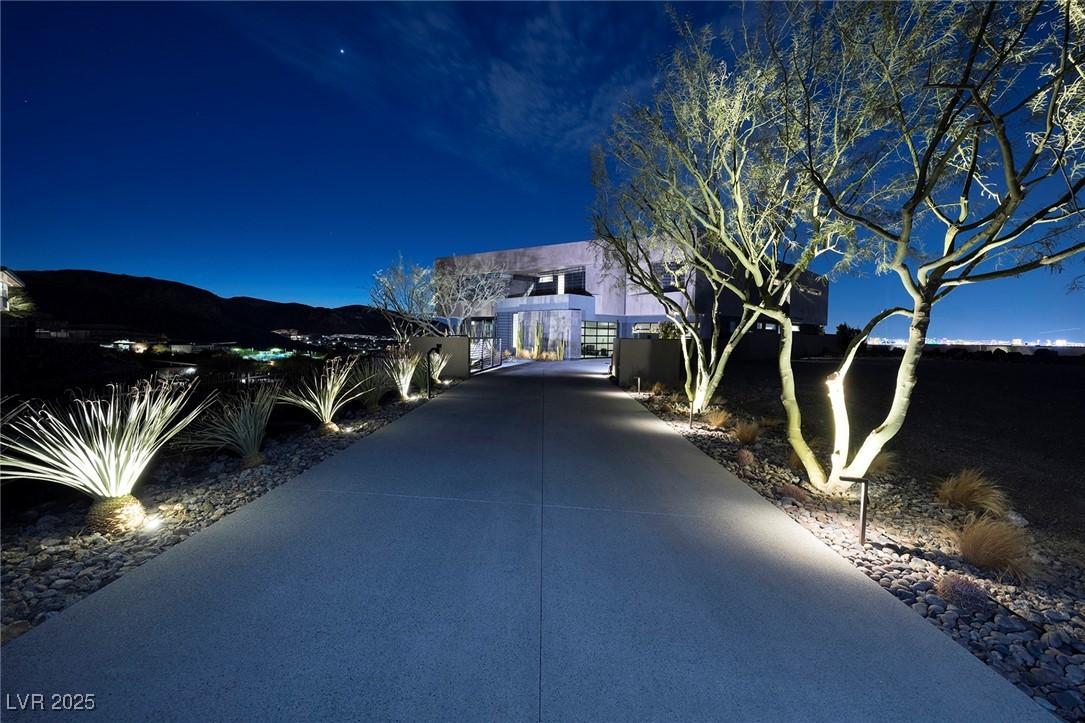 811 Magnum Cliff Court