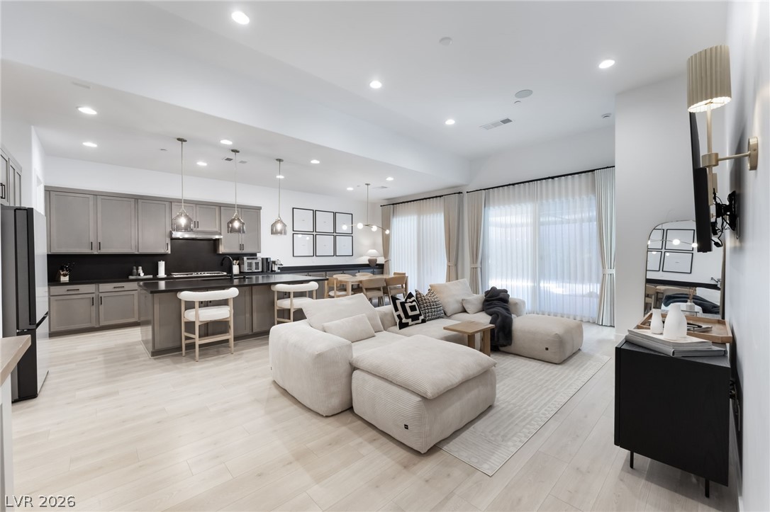 10149 Zeta Tucana Street