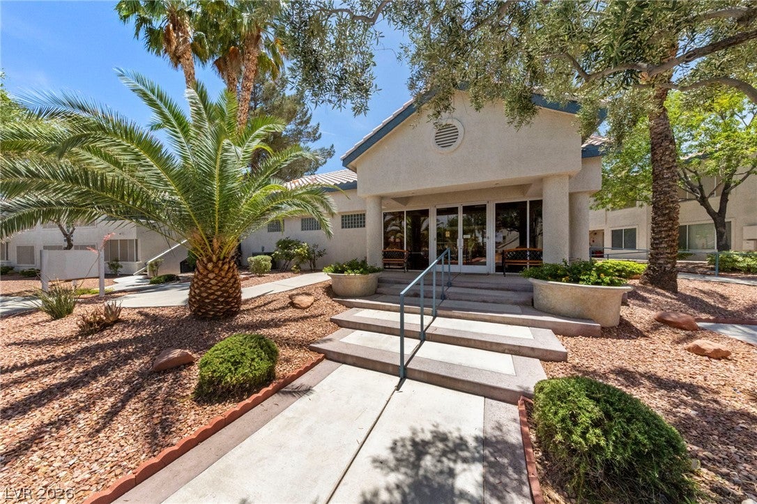 3425 E Russell Road 243