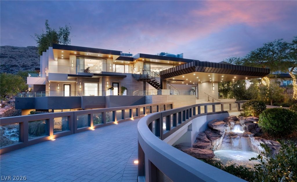 Photo of 9 ECHO PEAK Lane, Las Vegas, NV 89135 (MLS # 2755752)