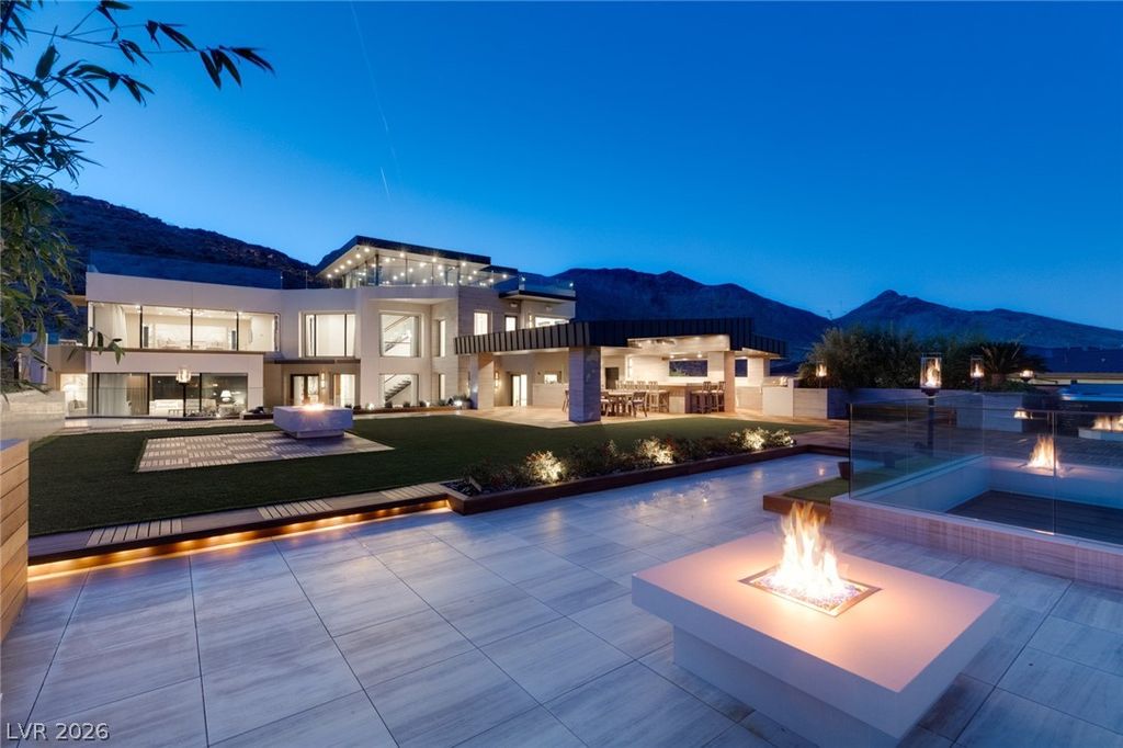 Photo of 9 ECHO PEAK Lane, Las Vegas, NV 89135 (MLS # 2755752)