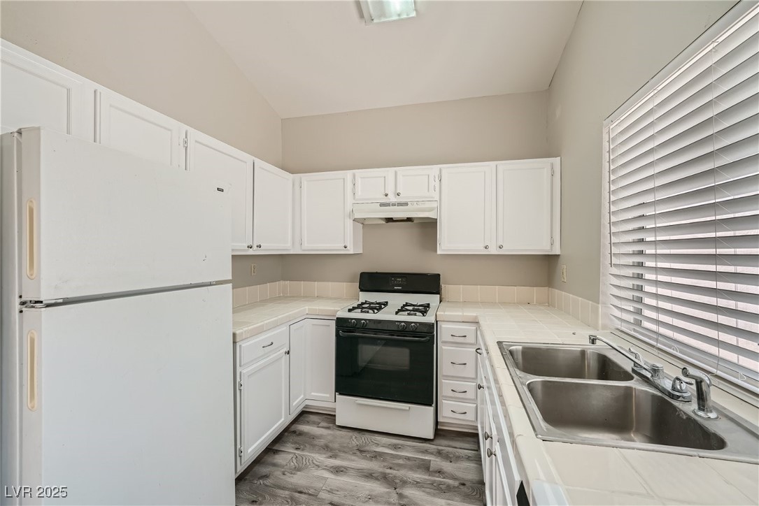 3328 Altamar Lane